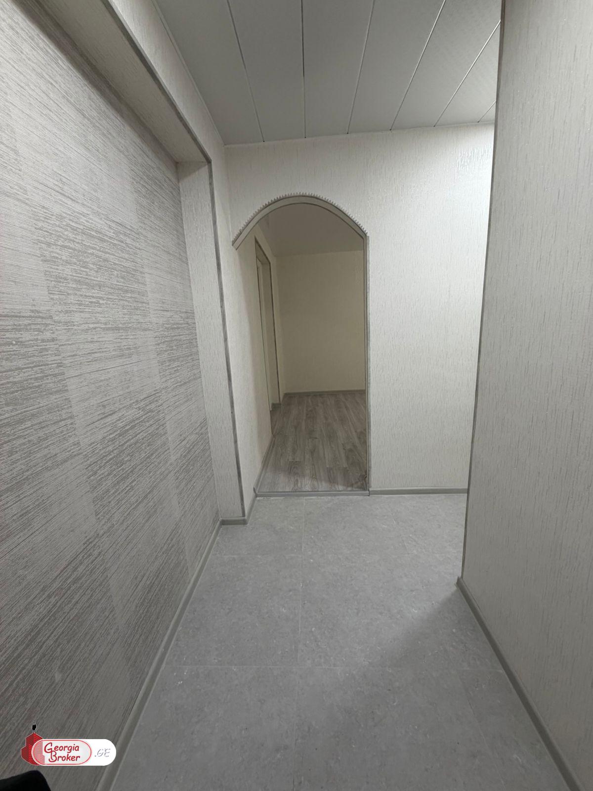 nearly repaired 3-room apartment for sale